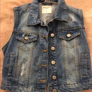 cropped jean jacket!!